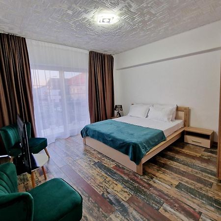 5 Bedrooms Luxury Apartment Villa Бухарест Экстерьер фото